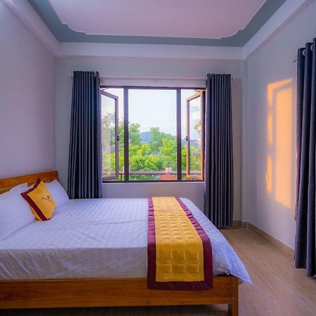 Fami Homestay Фонгня Екстер'єр фото