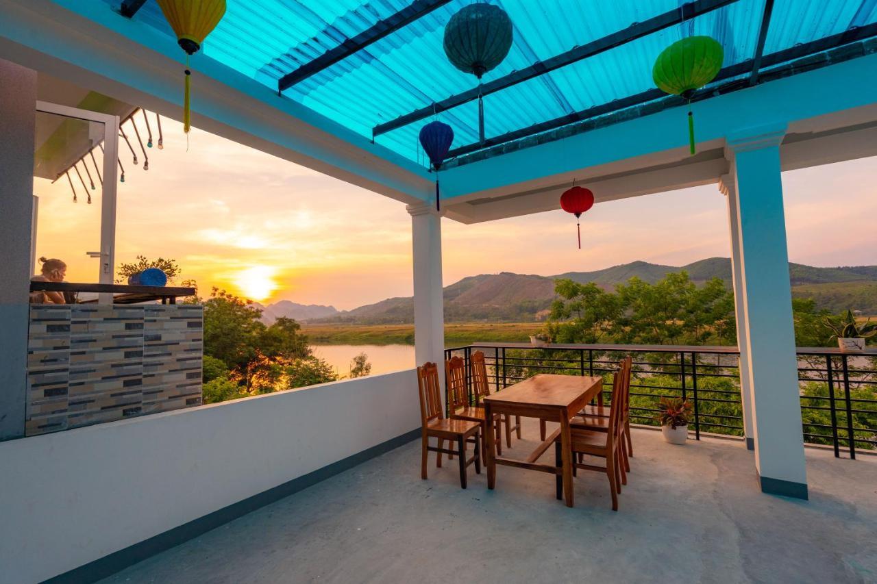 Fami Homestay Фонгня Екстер'єр фото