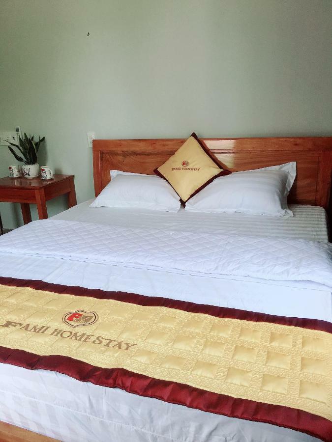 Fami Homestay Фонгня Екстер'єр фото
