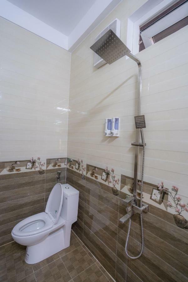Fami Homestay Фонгня Екстер'єр фото
