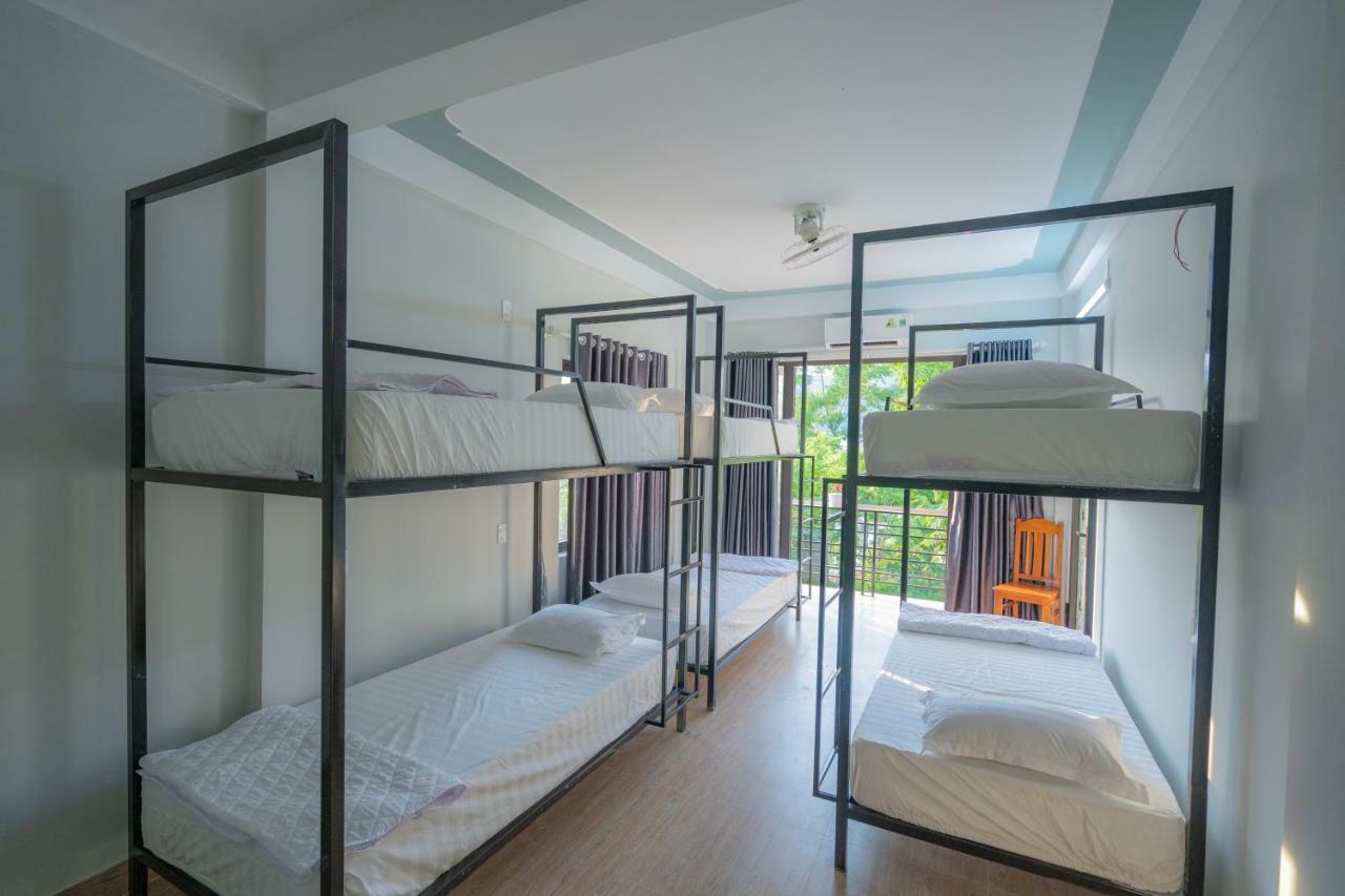 Fami Homestay Фонгня Екстер'єр фото