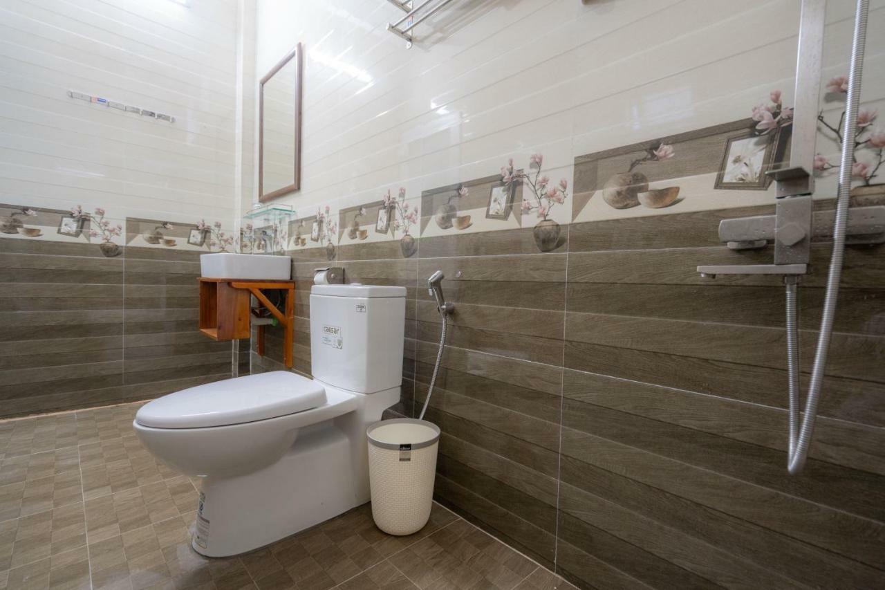Fami Homestay Фонгня Екстер'єр фото